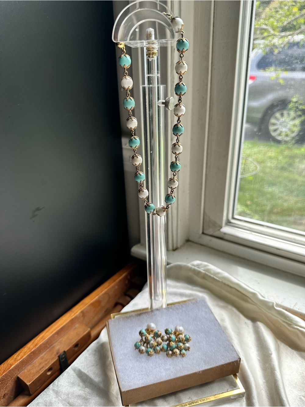 Vintage Crown Trifari Turquoise and White Beaded Gold-Tone Necklace & Earrings